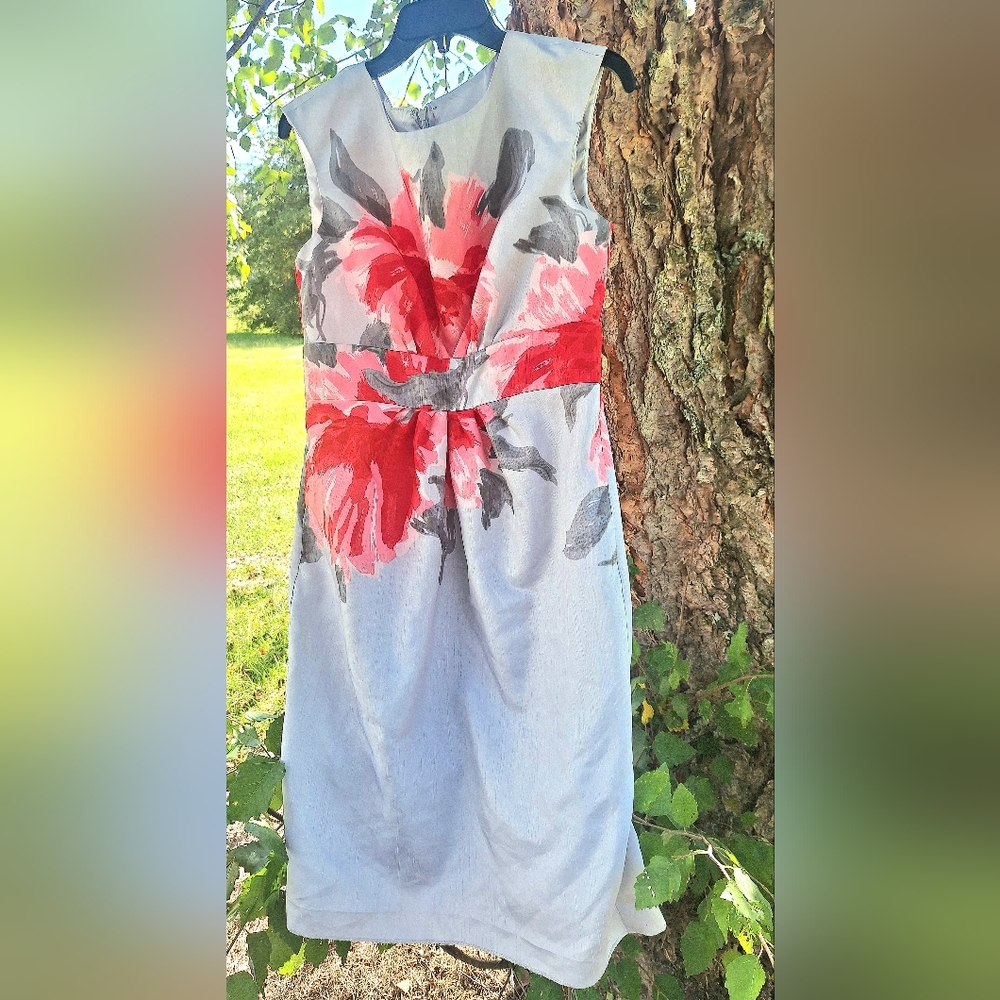 SD Collection Red and Gray Floral Midi Dress